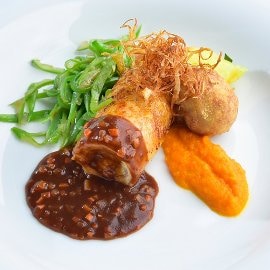 Aromatic-infused Chicken Roulade by Chef Tuan Rizwan Aromatic-infused Chicken Roulade by Chef Tuan Rizwan