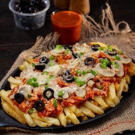 BBQ Chicken Pizza Fries BBQ Chicken Pizza Fries