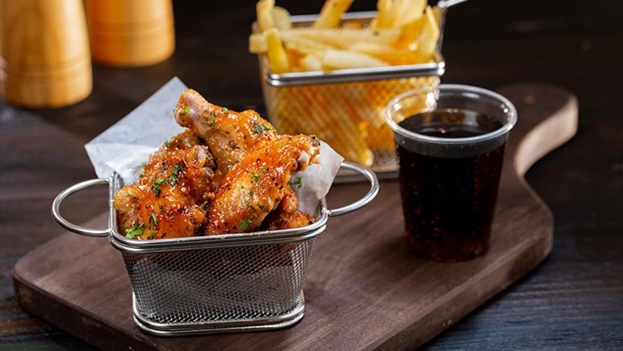 Siracha Hot Wings – - Recipe