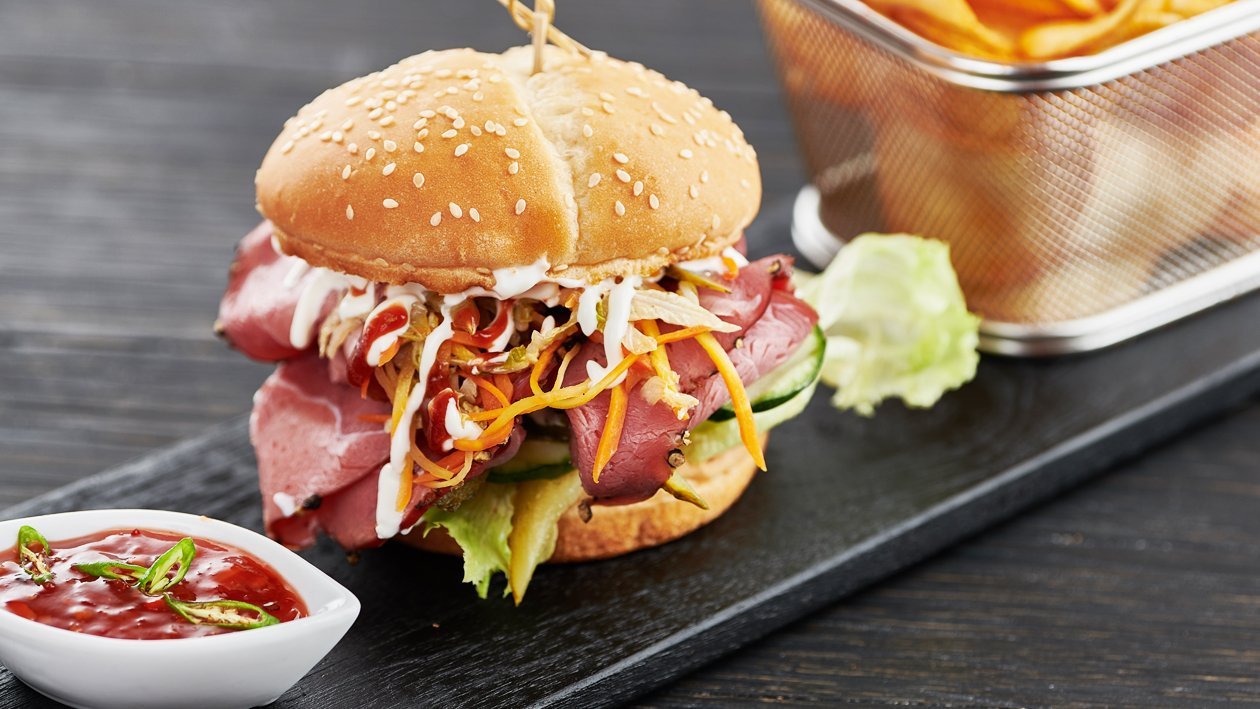 Smoked Beef Burger with pickled vegetable Relish – - Recipe