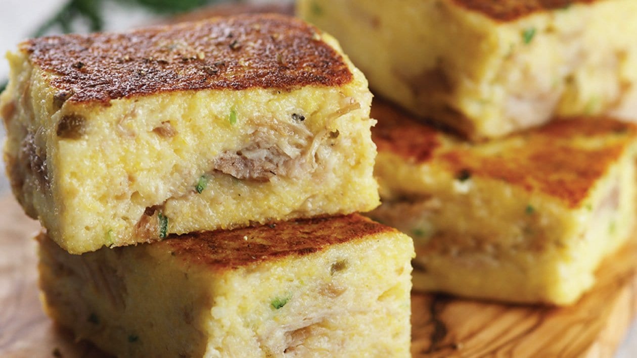 Turkey and Cheese Polenta Cakes – - Recipe